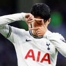 2-0! Tottenham Hotspur topper Premier League